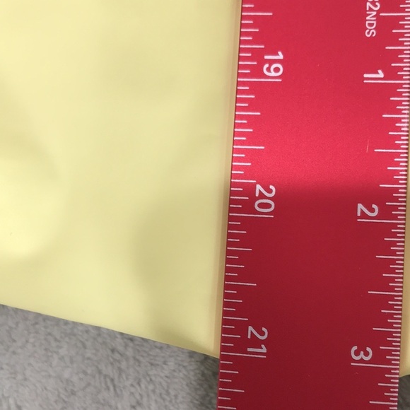 Rains Loop W Vest In Straw Size M New - Picture 12 of 14